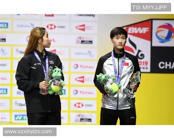 广州羽毛球队反击战术解析与实战应用探讨